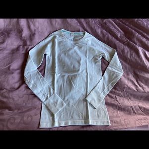 Ivivva Fly Tech Long sleeve in white